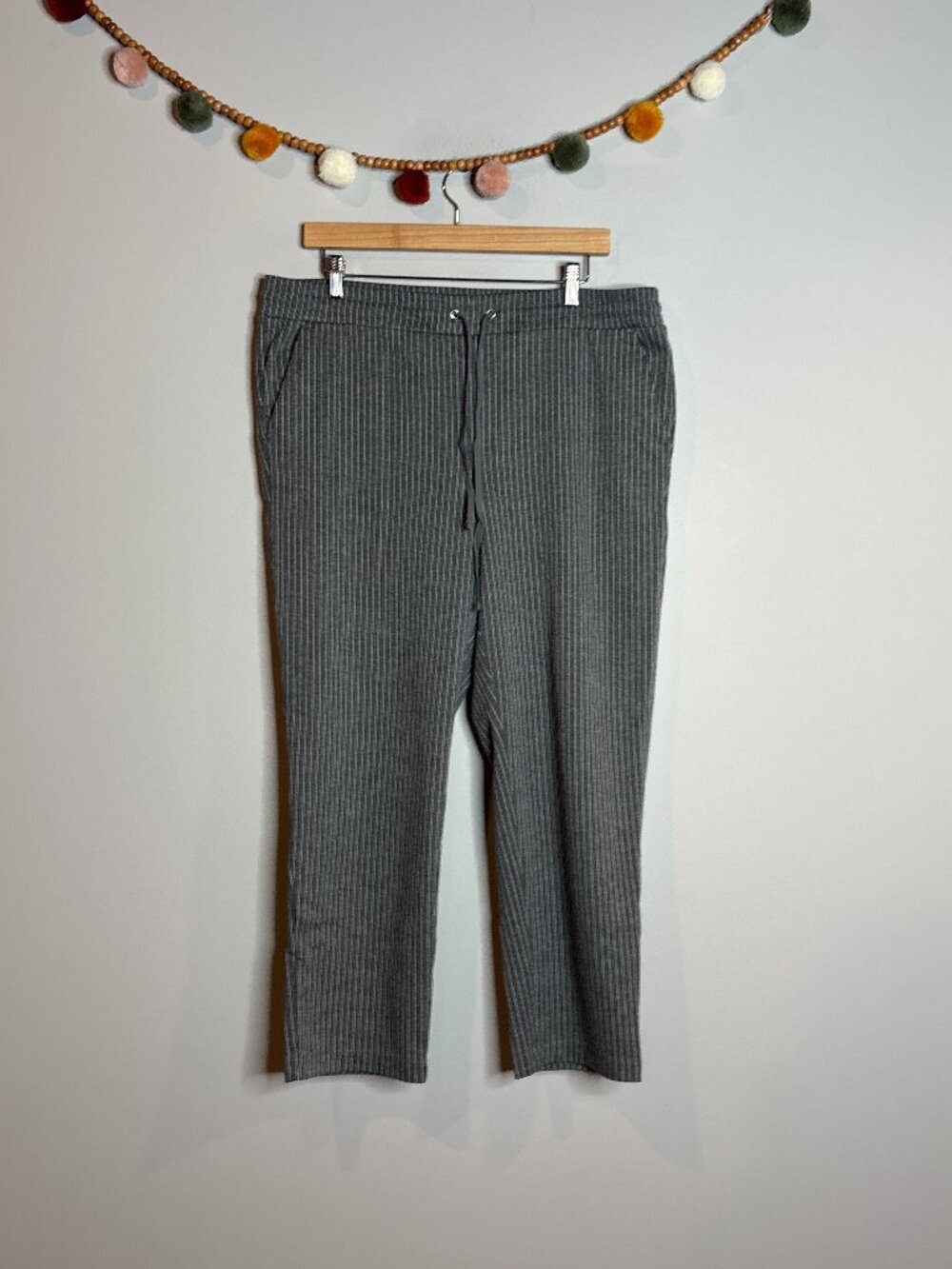 Loft grey striped pull on casual dress pants